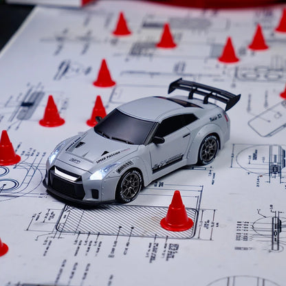 Voiture RC télécommandée à dérive, Mini jouet de course pour enfants, Radio 2.4G, modèle de véhicule à grande vitesse, jouets pour garçons, cadeaux pour enfants